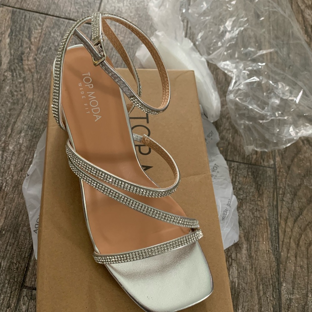 TOP Moda Silver Rhinestone Heels - Picture 3 of 4